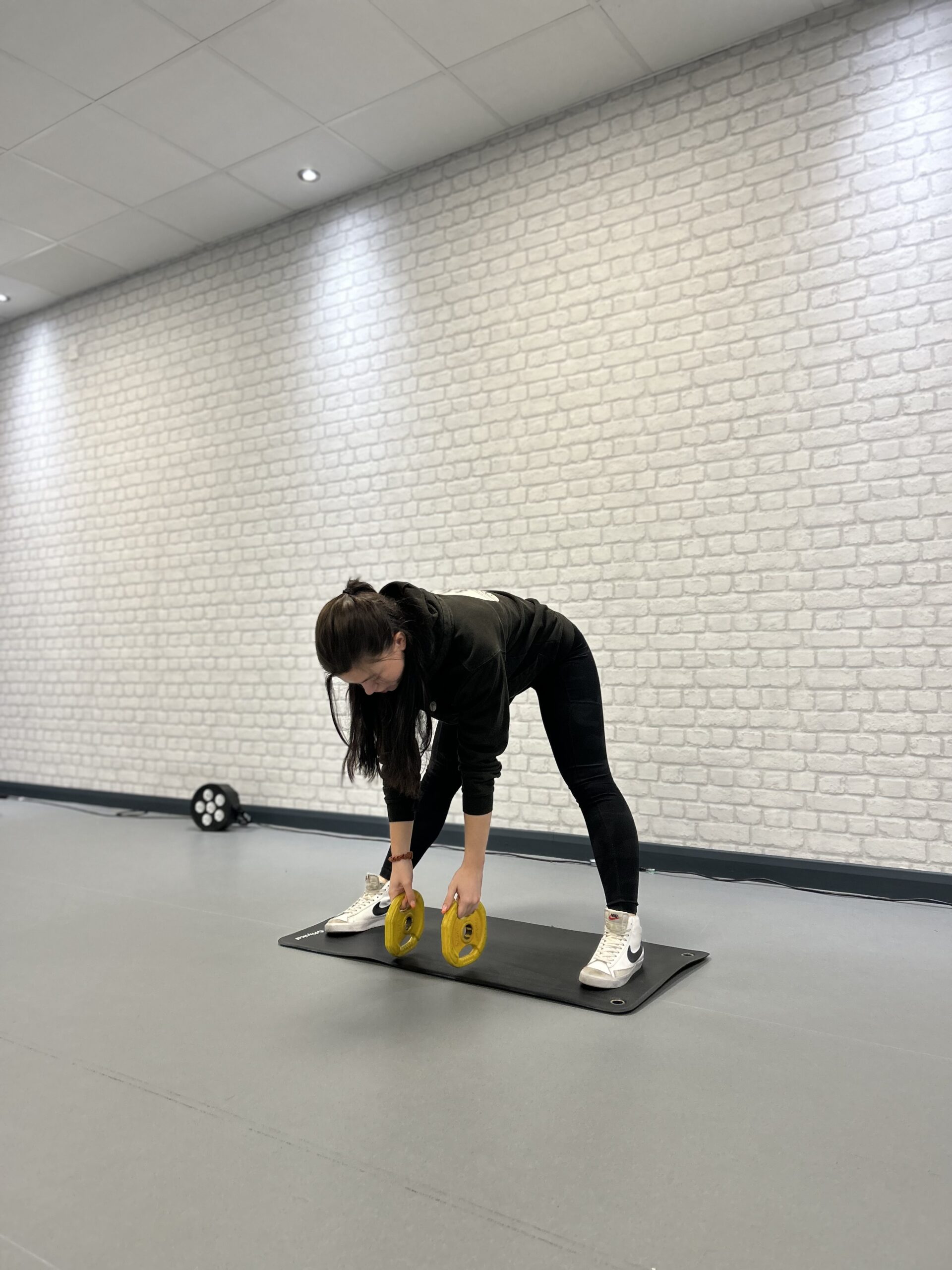 Lateral-lunge-1 - tfd gym